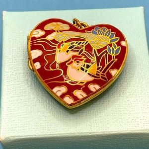 ❤️♥️Vintage Cloisonné red heart  Pendant -double sided for holding mementos
